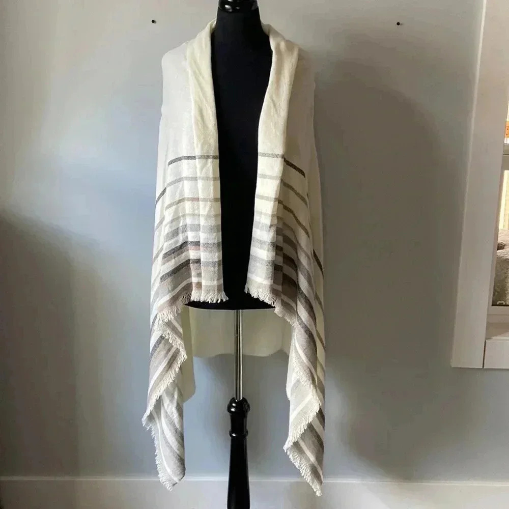 Cristina Chiti | Beach Cover Up/ Shall